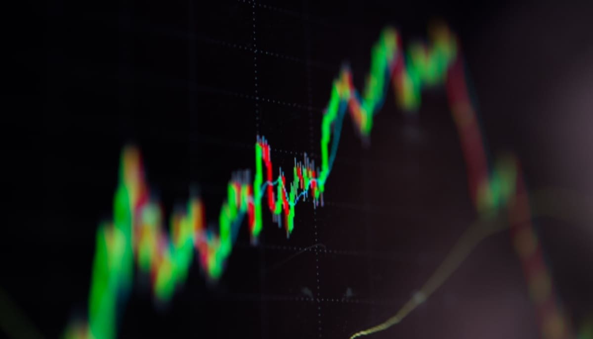 Bitcoin koers test $67.000 Bitcoin koers heeft moeite bij $67.000, HBAR explodeert met 76%