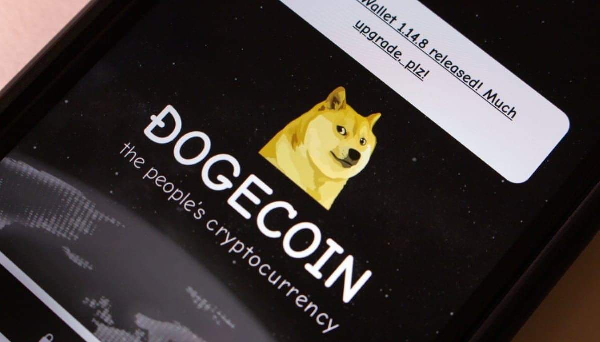 dogecoin drops 11% Koers van dogecoin zakt opeens 11%, waardoor komt dat?