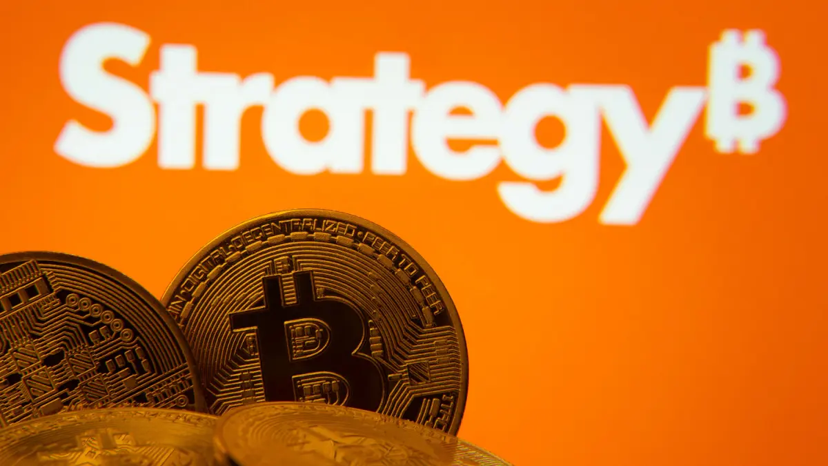 Een afbeelding van Strategy, het bedrijf dat een enorme hoeveelheid bitcoin (BTC) op de balans heeft staan Een afbeelding van Strategy, het bedrijf dat een enorme hoeveelheid bitcoin (BTC) op de balans heeft staan