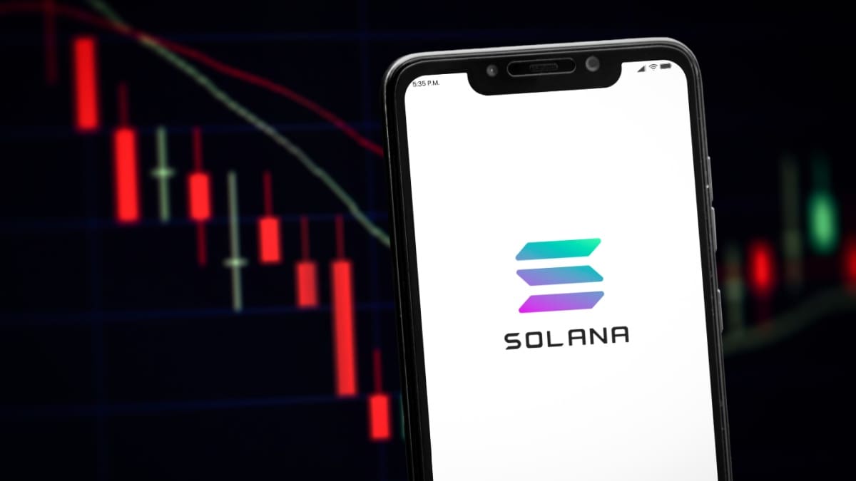 Solana stürzt 10 % in rasanten Crash ab – das steckt dahinter